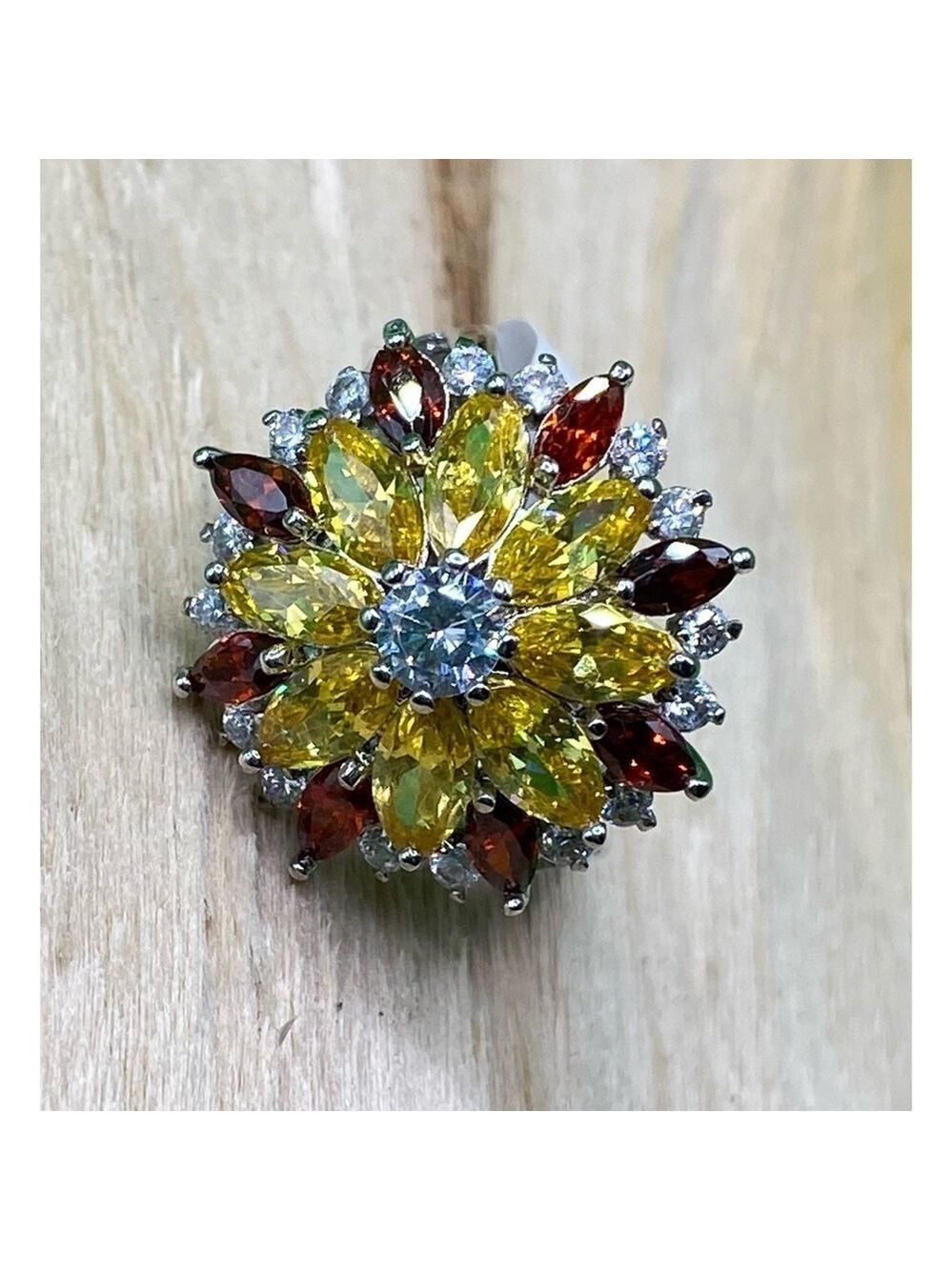 Large Party Citrine & Garnet Cocktail Ring! Size 7 BEAUTIFUL Costume Jewelry NWT